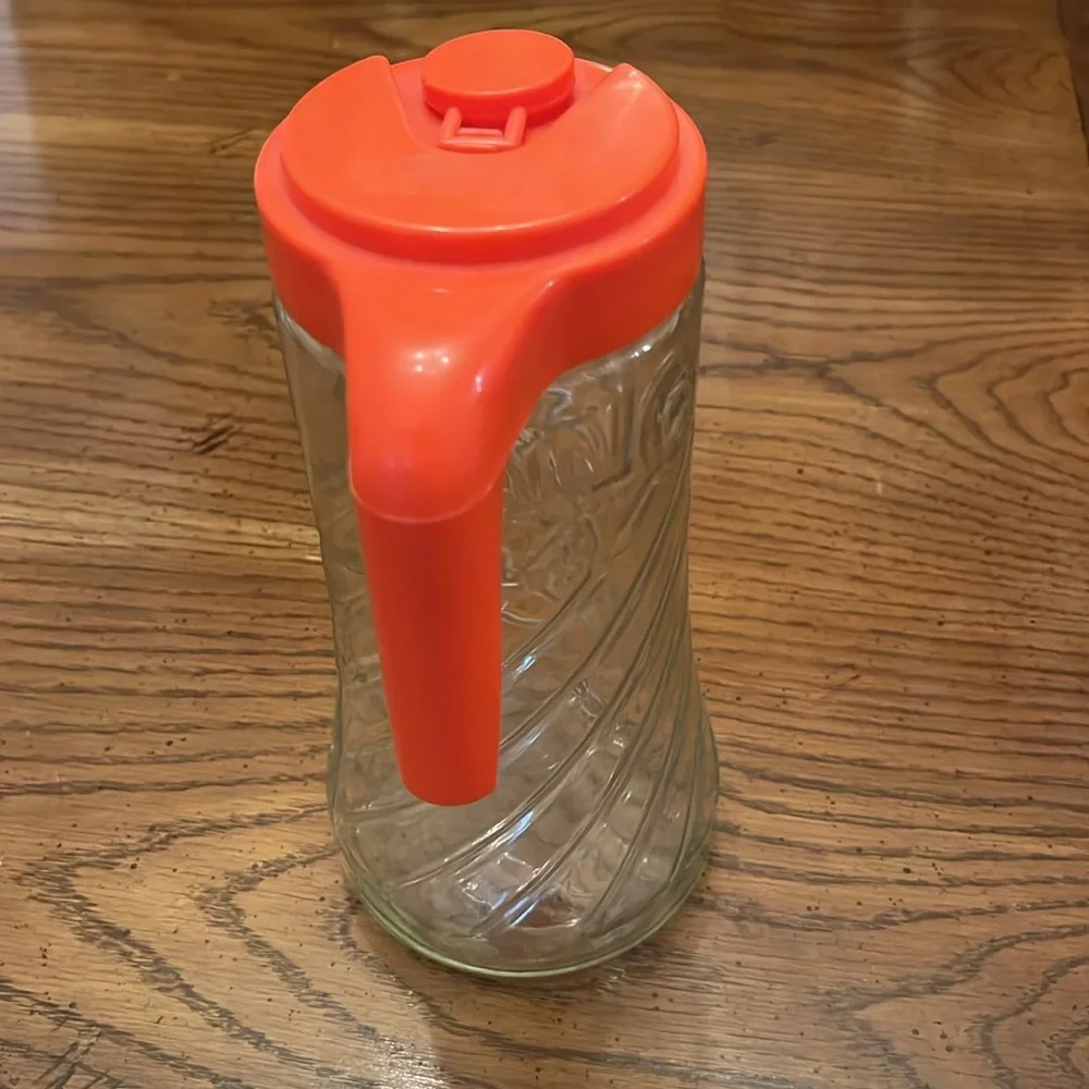 Vintage Tang‎ pitcher